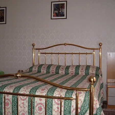 Hotel Luca 2*